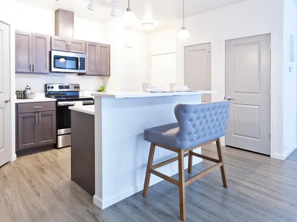Park Villas Apartments, 3698 E Hope Ave #3768-203, Post Falls, ID 83854