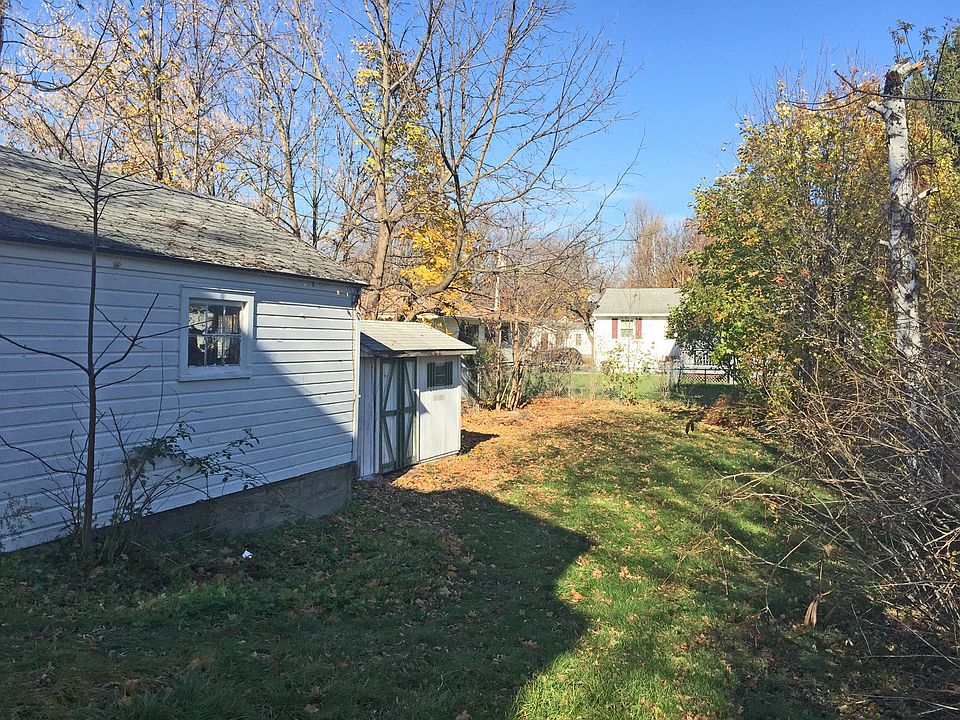 2nd image of 19 Fisher Park
