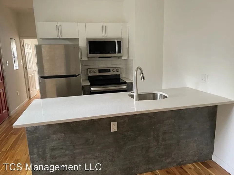 2nd image of 3429 N 18th St #1