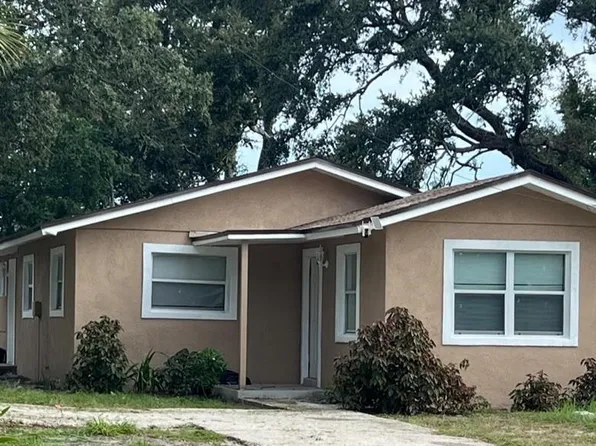 611 Avenue S NE, Winter Haven, FL 33881
