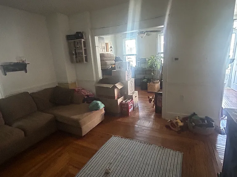 325 Porter St — Photo 8