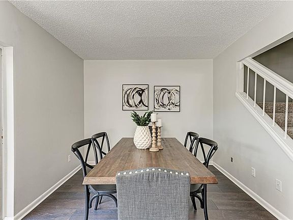 5th image of 2640 Barksdale Ct #65-C