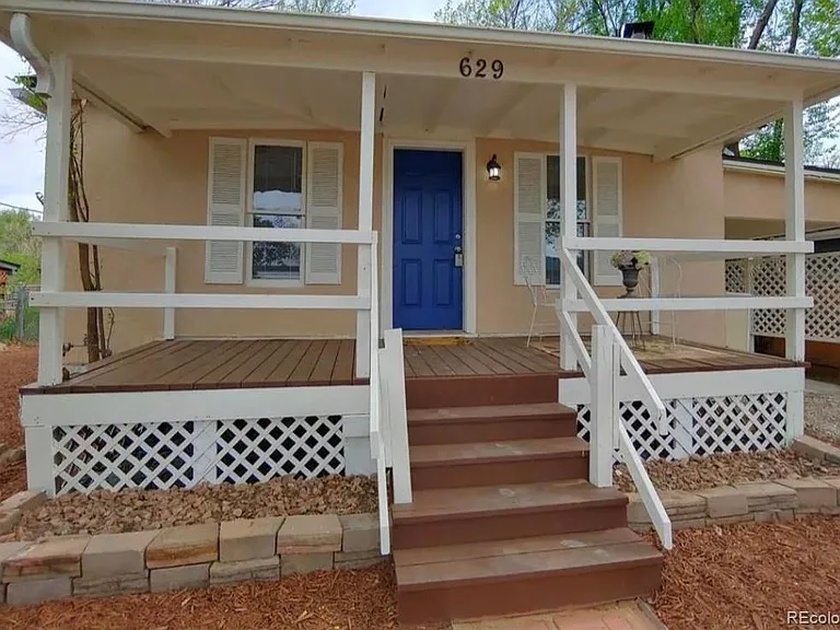 629 Maple St — Photo 3