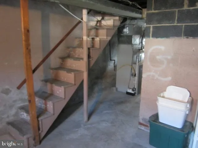 355 Hampden Rd — Photo 18