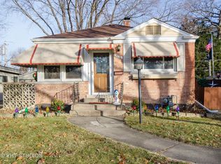 5926 S Park Ave, Morton Grove, IL