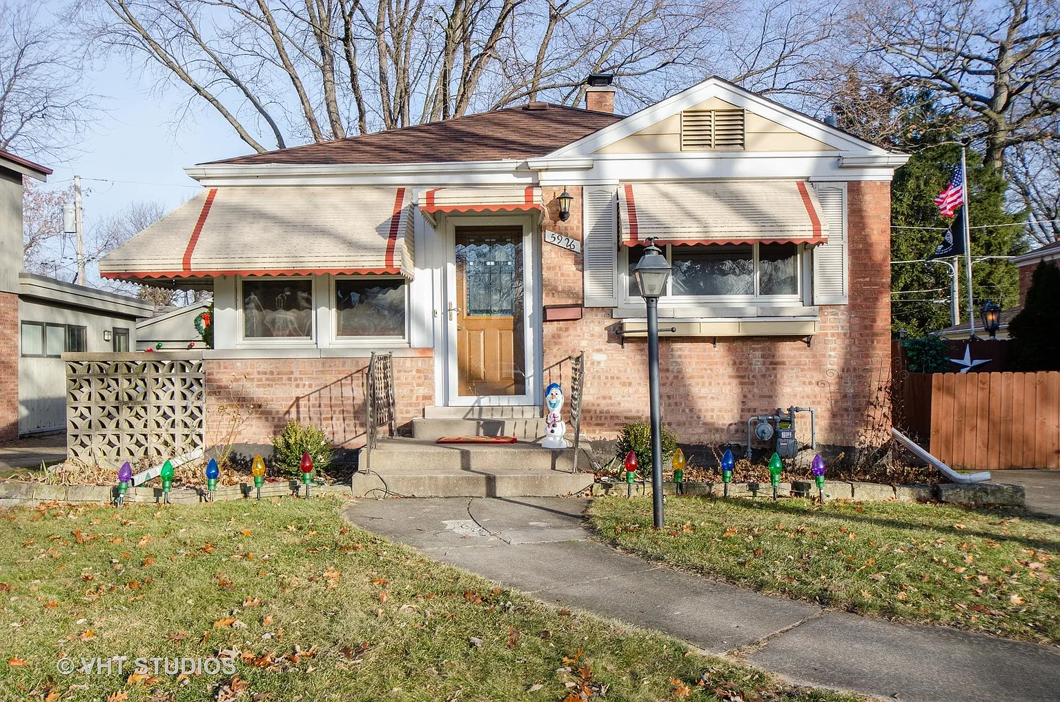 5926 S Park Ave photo 1