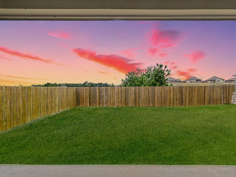 679 Red Elm Ln — Photo 38