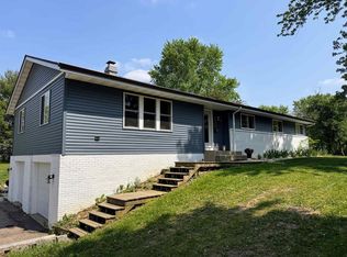 1446 N Austin Rd, Janesville, WI 53548