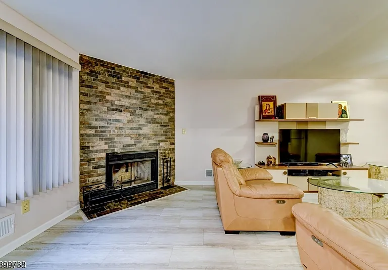 6 Hansen Pl #6 — Photo 15