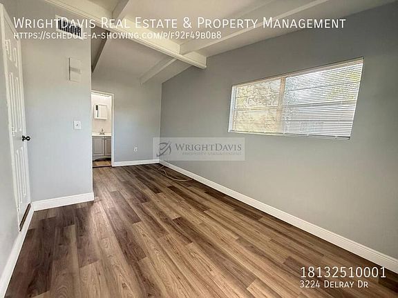 4th image of 3224 Delray Dr