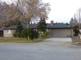 951 1st Pl SE, East Wenatchee, WA 98802