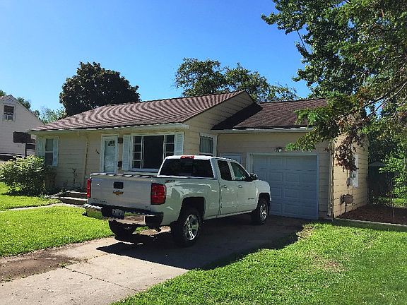 2nd image of 2106 Tackle St