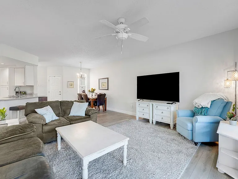 101 Muirfield Ct #C — Photo 6