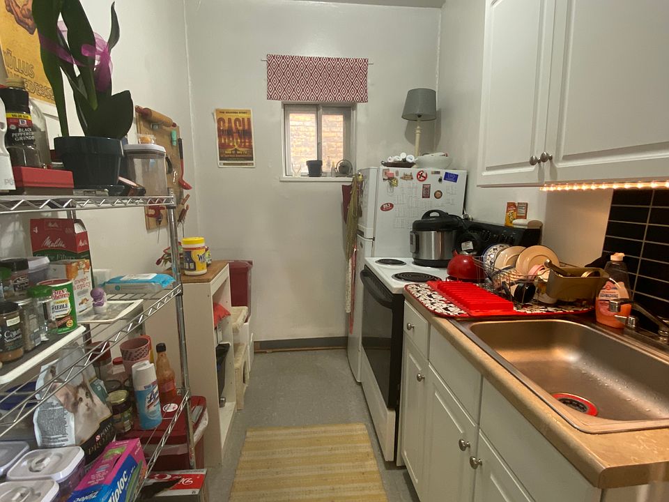 2nd image of 5528 Howe St APT 3