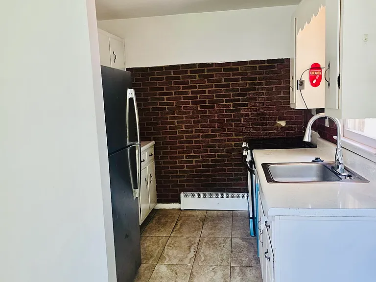 1511 Frances Dr — Photo 10