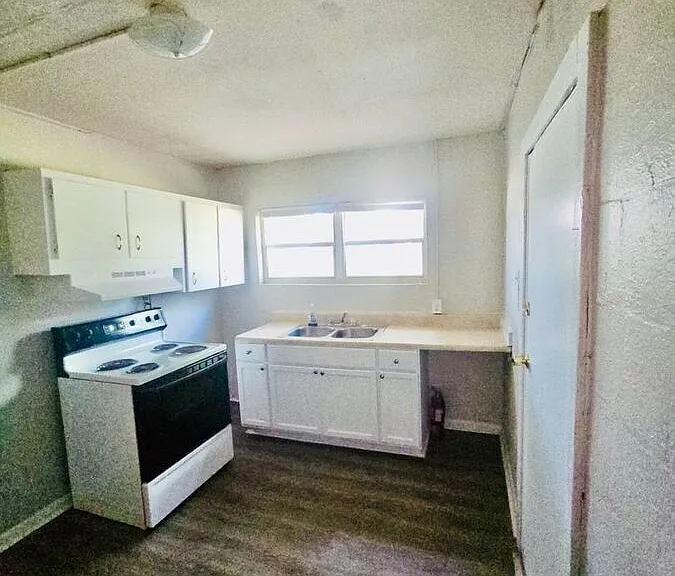 1105 Polk St — Photo 18