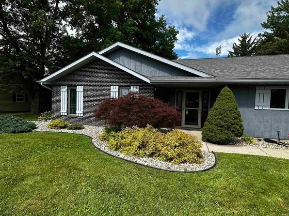 11401 Roberts Rd, Harlan, IN 46743