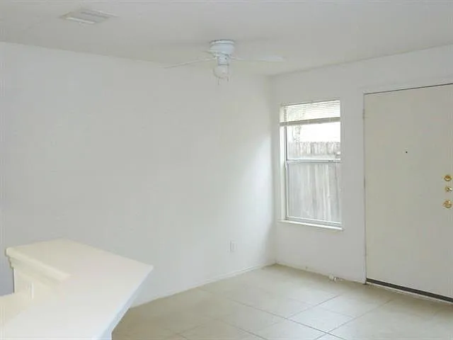 9627 Sugar Hill Dr #B — Photo 10