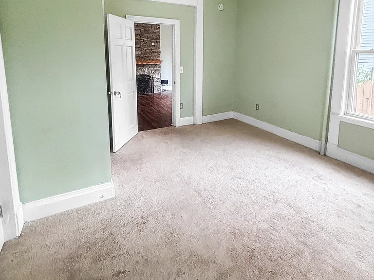 630 Kossuth St #1 — Photo 9