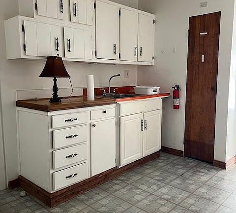 5th image of 307 S Eagle St APT 2