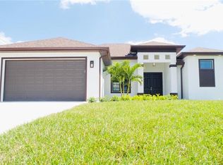 1133 NE 4th Ave, Cape Coral, FL 33909