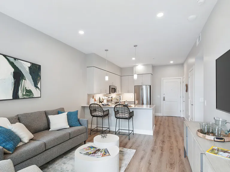 Overture North Scottsdale - 55+ Active Adult Apartment Homes — Photo 30