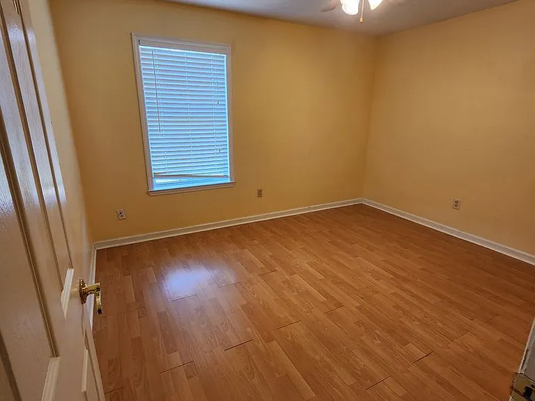 1060 Desert Shield St — Photo 7