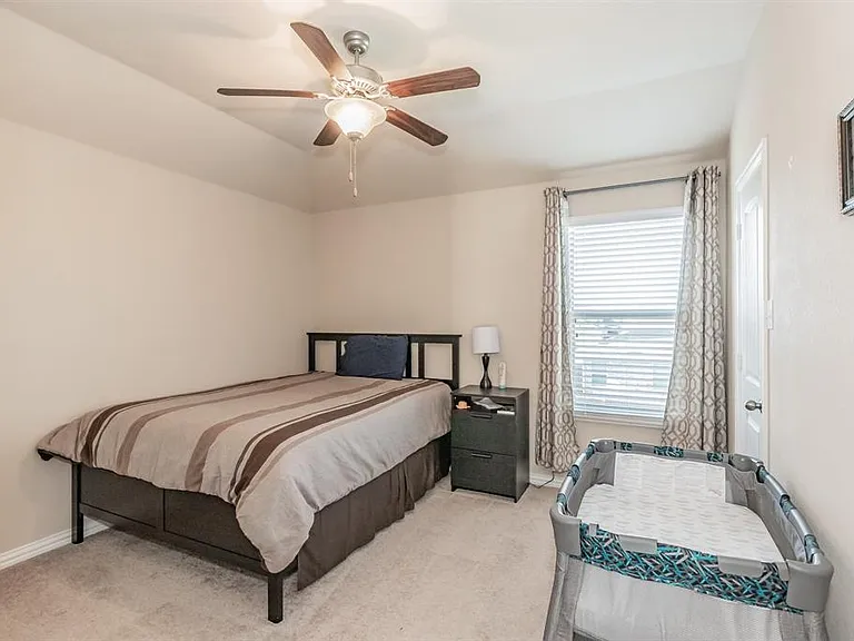 11621 Parade Dr — Photo 24