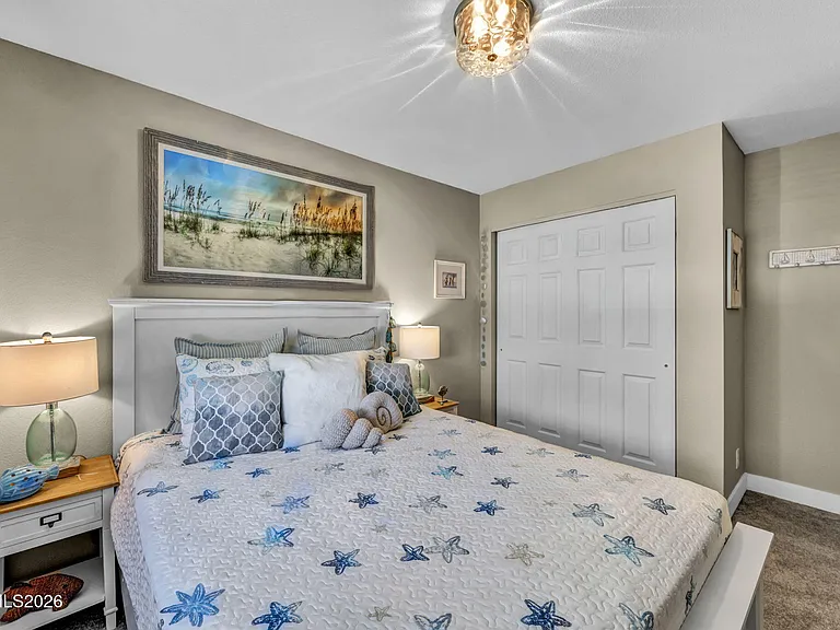 1331 Victoria Dr — Photo 34