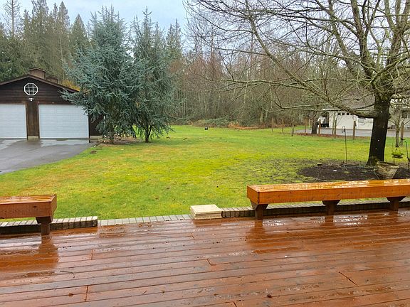 4th image of 15609 50th Ave E