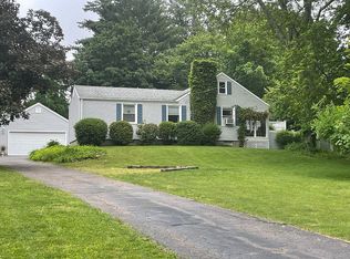 35 Two Mile Rd, Farmington, CT 06032