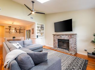 1051 Oakcrest Dr, Charleston, SC 29412