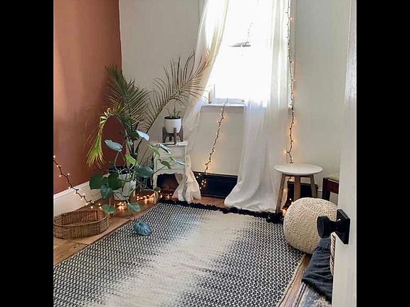 5th image of 1023 Emily St