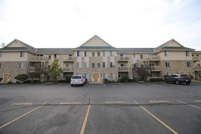 1st image of 530 Windstone Dr