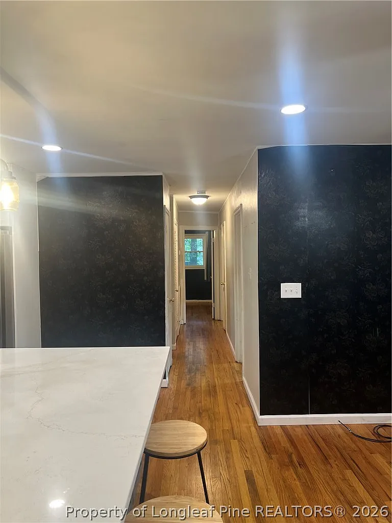 3 bed, 2.0 bath, 1075 sqft, $1,600 — Photo 4