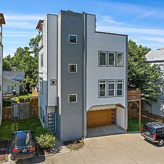1506 Ward Ave Photo 1