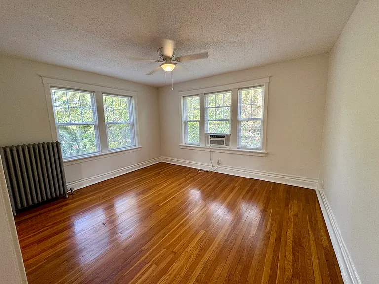 2419 Sutton Blvd #3N — Photo 11
