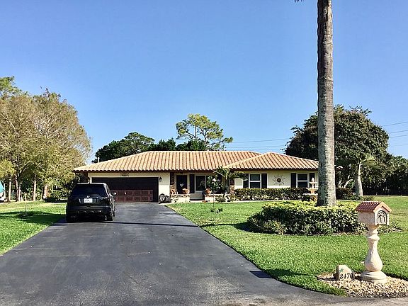 3rd image of 8470 S Mizzen Dr