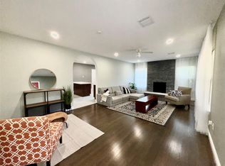 7135 Cayton St, Houston, TX 77061