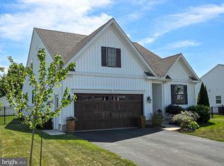 24 Sovereign Dr, Douglassville, PA 19518