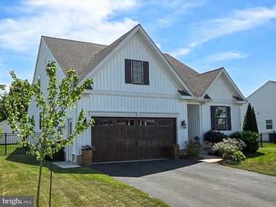 24 Sovereign Dr, Douglassville, PA, 19518