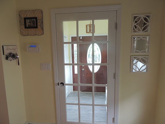 5th image of 133 Joline Ave