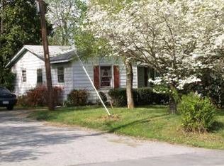 732 Old Hollow Rd, Winston Salem, NC 27105