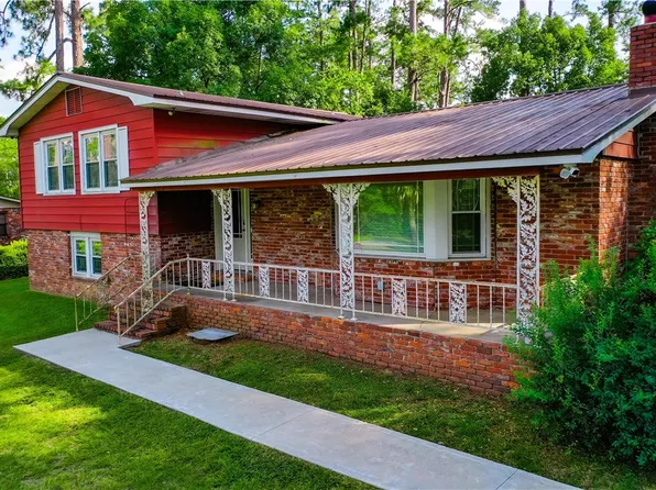 1206 Morningside Dr, Waycross, GA 31501