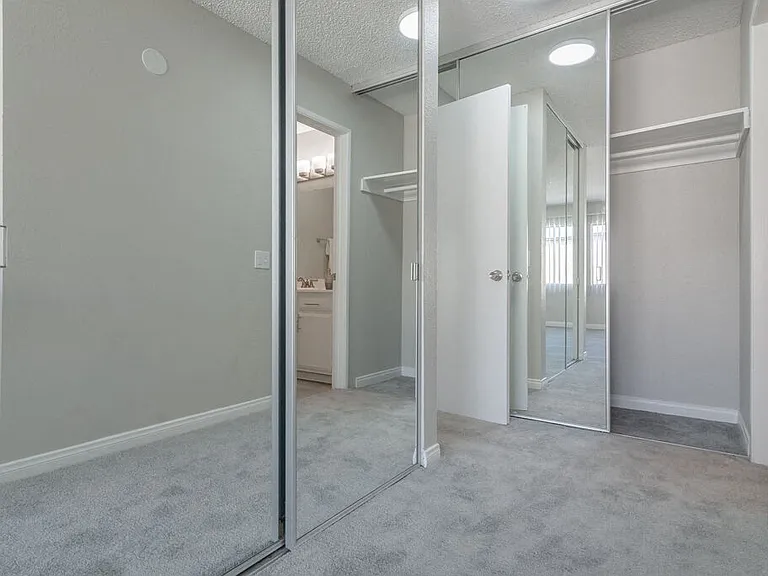 Citra Apartments — Photo 22