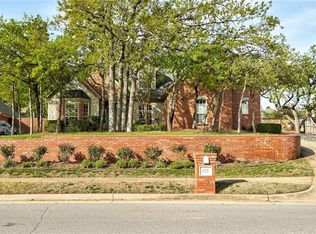 817 Fox Run Trl, Edmond, OK 73034