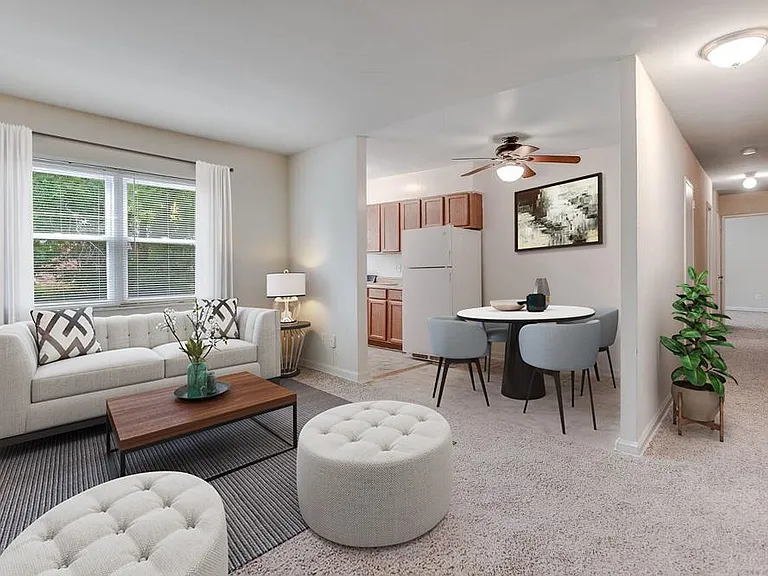39 Mississippi Ave SE #203 — Photo 1