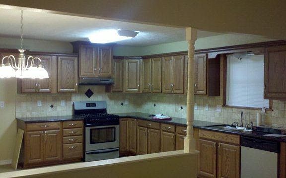 4th image of 2208 Avenue L