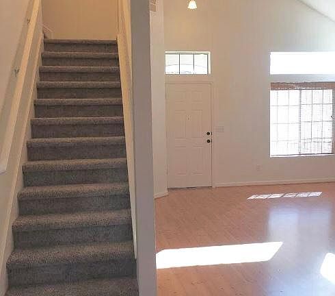 4th image of 1719 Laurelgrove Ln