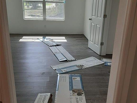 4th image of 1616 Cheshire Cir E